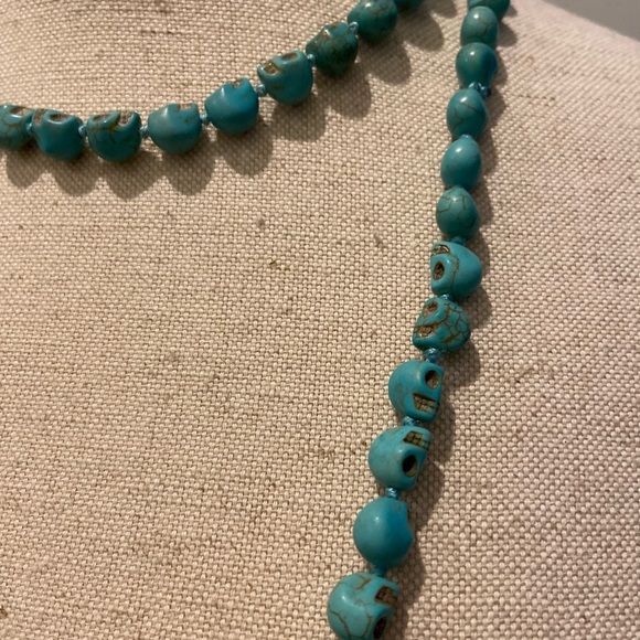 Skull Head Necklace - Picture 3 of 3